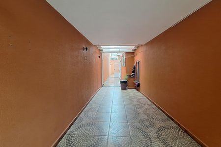 Casa para alugar com 143m², 3 quartos e 3 vagas Casa para alugar com 143m², 3 quartos e 3 vagasCorredor