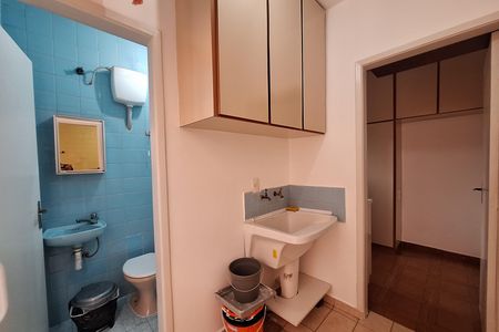 Casa para alugar com 143m², 3 quartos e 3 vagas Casa para alugar com 143m², 3 quartos e 3 vagasLavanderia
