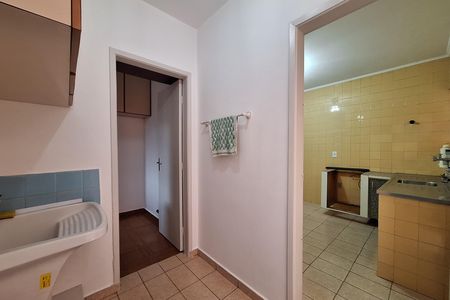 Casa para alugar com 143m², 3 quartos e 3 vagas Casa para alugar com 143m², 3 quartos e 3 vagasLavanderia