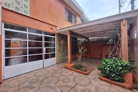 Casa para alugar com 143m², 3 quartos e 3 vagas Casa para alugar com 143m², 3 quartos e 3 vagasGaragem