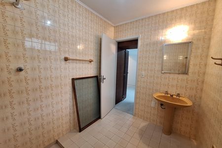 Casa para alugar com 143m², 3 quartos e 3 vagas Casa para alugar com 143m², 3 quartos e 3 vagasBanheiro da Suíte