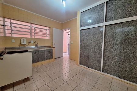 Casa para alugar com 143m², 3 quartos e 3 vagas Casa para alugar com 143m², 3 quartos e 3 vagasCozinha