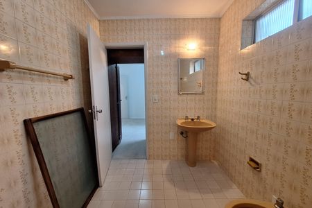 Casa para alugar com 143m², 3 quartos e 3 vagas Casa para alugar com 143m², 3 quartos e 3 vagasBanheiro da Suíte