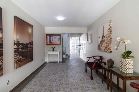 Hall social de apartamento para alugar com 2 quartos, 230m² em Partenon, Porto Alegre