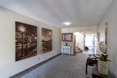 Apartamento para alugar com 120m², 2 quartos e 1 vaga Apartamento para alugar com 120m², 2 quartos e 1 vagaHall de entrada