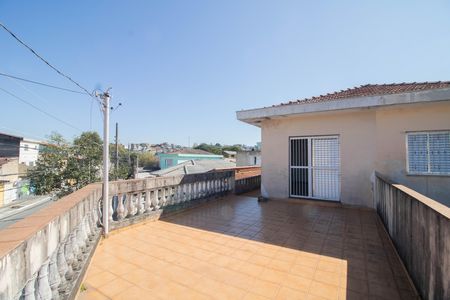 Casa à venda com 211m², 4 quartos e 2 vagas Casa à venda com 211m², 4 quartos e 2 vagasÁrea externa