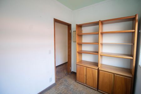 Casa à venda com 211m², 4 quartos e 2 vagas Casa à venda com 211m², 4 quartos e 2 vagasQuarto 3