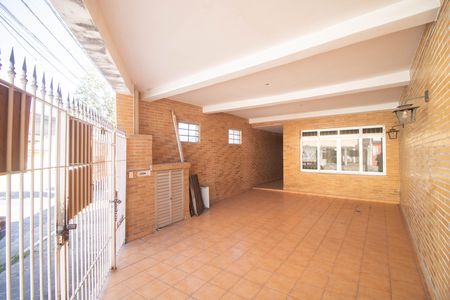 GARAGEM de casa para alugar com 4 quartos, 178m² em Jardim Primavera, São Paulo