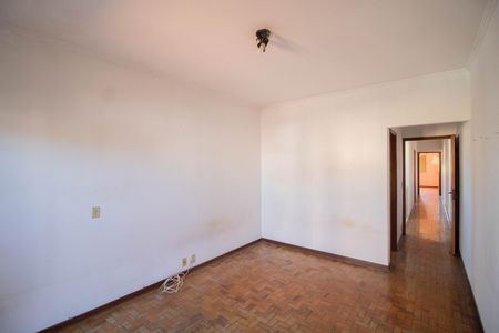 Casa à venda com 211m², 4 quartos e 2 vagas Casa à venda com 211m², 4 quartos e 2 vagasSuíte