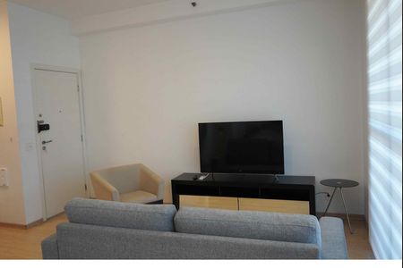 Sala de Estar de apartamento à venda com 1 quarto, 58m² em Centro de Apoio I (alphaville), Santana de Parnaíba