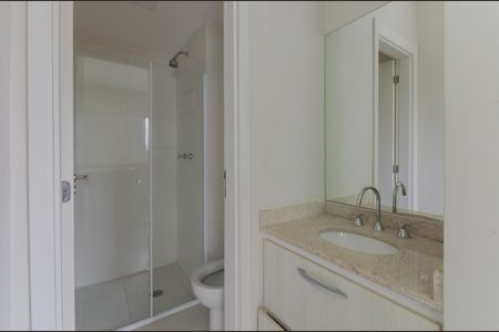 Banheiro de apartamento para alugar com 1 quarto, 45m² em Vila Mariana, São Paulo