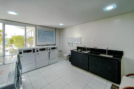 Apartamento para alugar com 45m², 1 quarto e 1 vaga Apartamento para alugar com 45m², 1 quarto e 1 vagaÁrea comum - Lavanderia