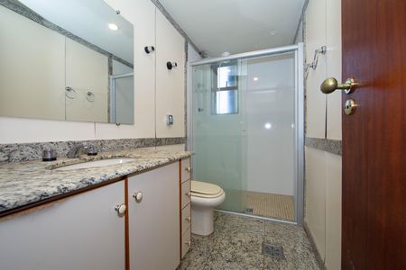 Apartamento à venda com 95m², 3 quartos e 2 vagasBANHEIRO2
