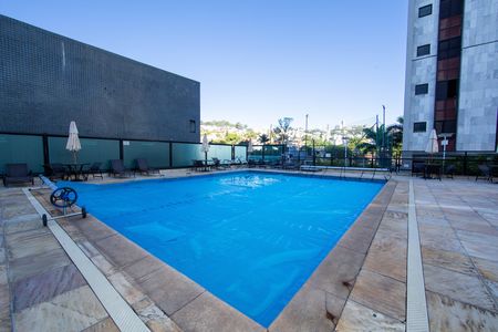 Apartamento à venda com 95m², 3 quartos e 2 vagasPISCINA