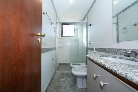 Apartamento à venda com 95m², 3 quartos e 2 vagasBANHEIRO1