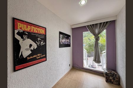 Casa de condomínio para alugar com 270m², 3 quartos e 3 vagas Casa de condomínio para alugar com 270m², 3 quartos e 3 vagasHall Íntimo