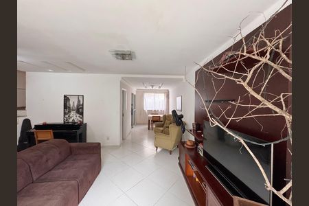 Casa de condomínio para alugar com 270m², 3 quartos e 3 vagas Casa de condomínio para alugar com 270m², 3 quartos e 3 vagasSala
