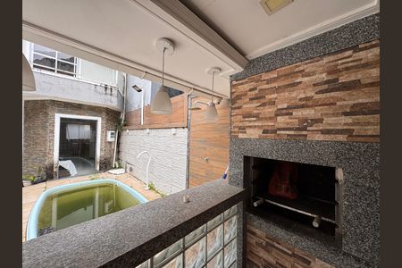 Casa de condomínio para alugar com 270m², 3 quartos e 3 vagas Casa de condomínio para alugar com 270m², 3 quartos e 3 vagasÁrea externa