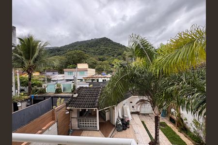 Casa de condomínio para alugar com 270m², 3 quartos e 3 vagas Casa de condomínio para alugar com 270m², 3 quartos e 3 vagasVaranda