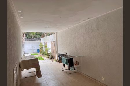 Casa de condomínio para alugar com 270m², 3 quartos e 3 vagas Casa de condomínio para alugar com 270m², 3 quartos e 3 vagasGaragem