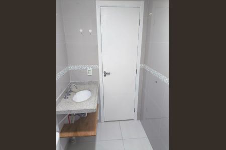 Banheiro de kitnet/studio para alugar com 1 quarto, 25m² em Tatuapé, São Paulo