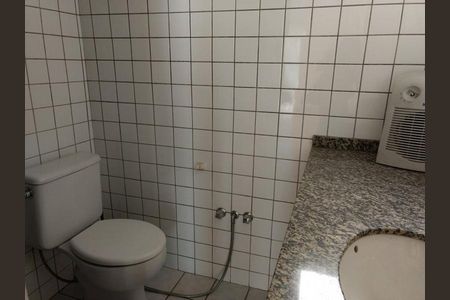 Apartamento à venda com 82m², 1 quarto e 1 vaga Apartamento à venda com 82m², 1 quarto e 1 vagaBanheiro