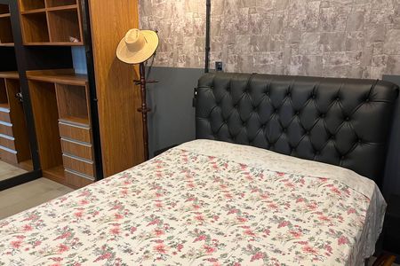 Quarto de kitnet/studio para alugar com 1 quarto, 64m² em Embaré, Santos