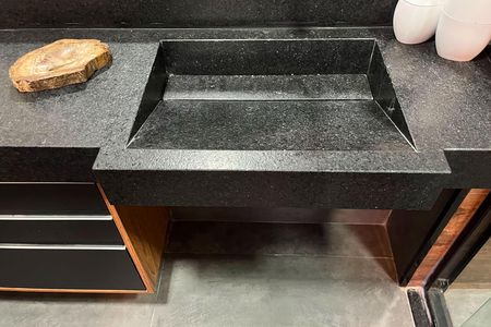 Studio para alugar com 64m², 1 quarto e 2 vagas Studio para alugar com 64m², 1 quarto e 2 vagasBanheiro