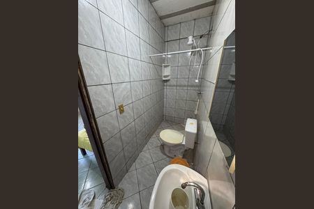 Casa à venda com 225m², 6 quartos e 4 vagas Casa à venda com 225m², 6 quartos e 4 vagasBanheiro da Suíte anexo 1