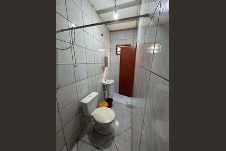 Casa à venda com 225m², 6 quartos e 4 vagas Casa à venda com 225m², 6 quartos e 4 vagasBanheiro da Suíte anexo 1