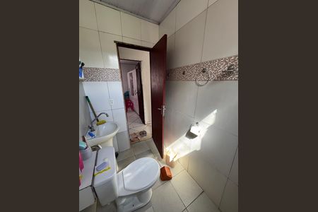 Casa à venda com 225m², 6 quartos e 4 vagas Casa à venda com 225m², 6 quartos e 4 vagasBanheiro anexo 2