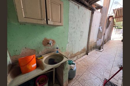Casa à venda com 225m², 6 quartos e 4 vagas Casa à venda com 225m², 6 quartos e 4 vagasÁrea de serviço anexo 1