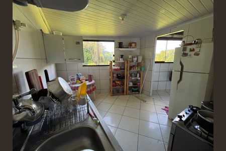 Casa à venda com 225m², 6 quartos e 4 vagas Casa à venda com 225m², 6 quartos e 4 vagasCozinha anexo 2