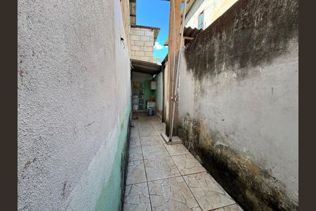 Casa à venda com 225m², 6 quartos e 4 vagas Casa à venda com 225m², 6 quartos e 4 vagasÁrea de serviço anexo 1