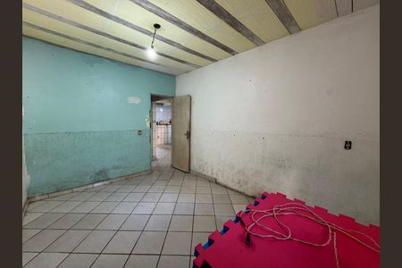 Casa à venda com 225m², 6 quartos e 4 vagas Casa à venda com 225m², 6 quartos e 4 vagasQuarto 1 anexo 1