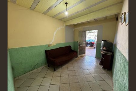 Casa à venda com 225m², 6 quartos e 4 vagas Casa à venda com 225m², 6 quartos e 4 vagasCasa 1 - Sala
