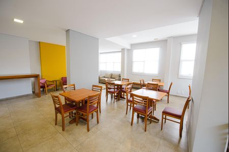 Apartamento para alugar com 129m², 2 quartos e 2 vagas Apartamento para alugar com 129m², 2 quartos e 2 vagasÁrea comum - Salão de festas