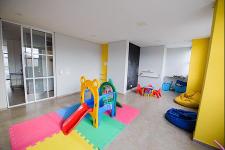 Apartamento para alugar com 129m², 2 quartos e 2 vagas Apartamento para alugar com 129m², 2 quartos e 2 vagasÁrea comum - Brinquedoteca