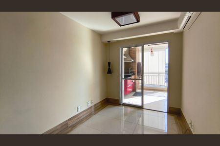 Apartamento à venda com 87m², 3 quartos e 1 vaga Apartamento à venda com 87m², 3 quartos e 1 vagaSala