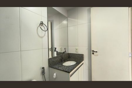 Apartamento à venda com 87m², 3 quartos e 1 vaga Apartamento à venda com 87m², 3 quartos e 1 vagaBanheiro da Suíte 2