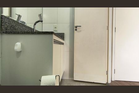 Apartamento à venda com 87m², 3 quartos e 1 vaga Apartamento à venda com 87m², 3 quartos e 1 vagaBanheiro da Suíte 2