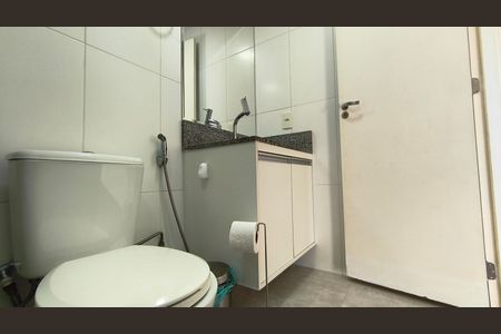 Apartamento à venda com 87m², 3 quartos e 1 vaga Apartamento à venda com 87m², 3 quartos e 1 vagaBanheiro da Suíte 2