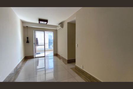 Apartamento à venda com 87m², 3 quartos e 1 vaga Apartamento à venda com 87m², 3 quartos e 1 vagaSala