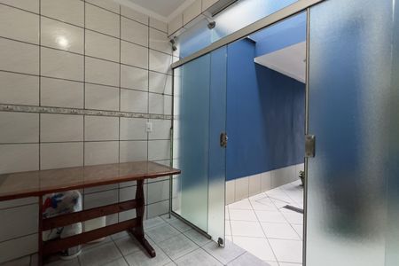 Casa para alugar com 215m², 3 quartos e 2 vagas Casa para alugar com 215m², 3 quartos e 2 vagasCozinha externa
