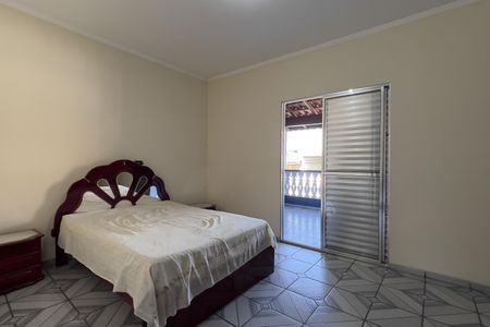 Casa para alugar com 215m², 3 quartos e 2 vagas Casa para alugar com 215m², 3 quartos e 2 vagasSuíte