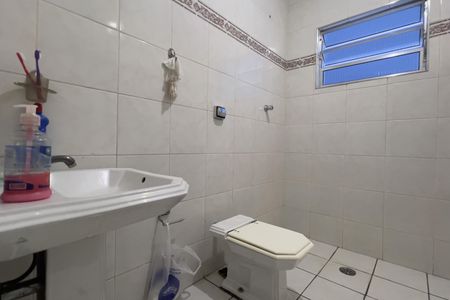 Casa para alugar com 215m², 3 quartos e 2 vagas Casa para alugar com 215m², 3 quartos e 2 vagasBanheiro 2