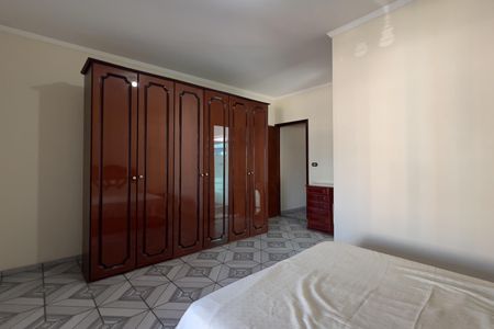 Casa para alugar com 215m², 3 quartos e 2 vagas Casa para alugar com 215m², 3 quartos e 2 vagasSuíte