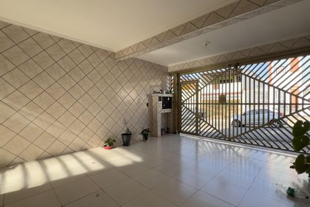 Casa para alugar com 215m², 3 quartos e 2 vagas Casa para alugar com 215m², 3 quartos e 2 vagasGaragem