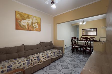 Casa para alugar com 215m², 3 quartos e 2 vagas Casa para alugar com 215m², 3 quartos e 2 vagasSala