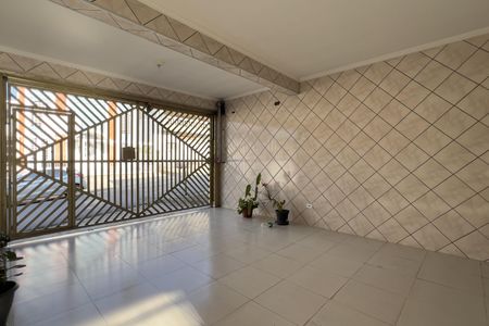 Casa para alugar com 215m², 3 quartos e 2 vagas Casa para alugar com 215m², 3 quartos e 2 vagasGaragem